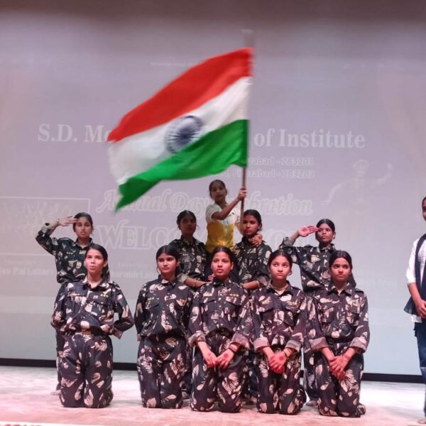 वार्षिकोत्सव में बच्चों की देशभक्ति प्रस्तुतियों ने मोहा&hellip;