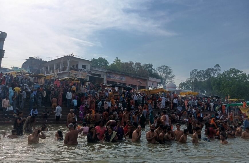 चैत्र पूर्णिमा और हनुमान जयंती पर गंगा घाटों&hellip;