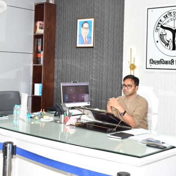 निजी स्कूल निर्धारित मानकों से अधिक फीस नहीं…