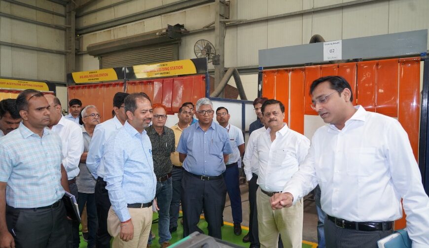 आरेडिका में वेल्डर प्रशिक्षण एवं कौशल विकास कार्यक्रम का उद्घाटन