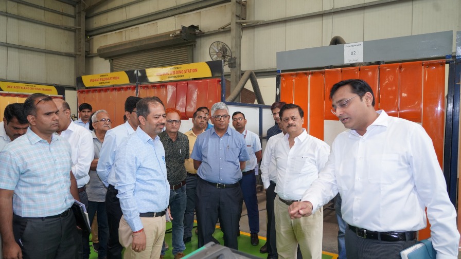 आरेडिका में वेल्डर प्रशिक्षण एवं कौशल विकास कार्यक्रम का उद्घाटन