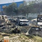 स्क्रैप वाहनों में भीषण आग, लाखों का नुकसान