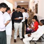 डीएम ने सामुदायिक स्वास्थ्य केंद्र टूंडला का किया निरीक्षण, अव्यवस्थाओं पर जताई नाराजगी