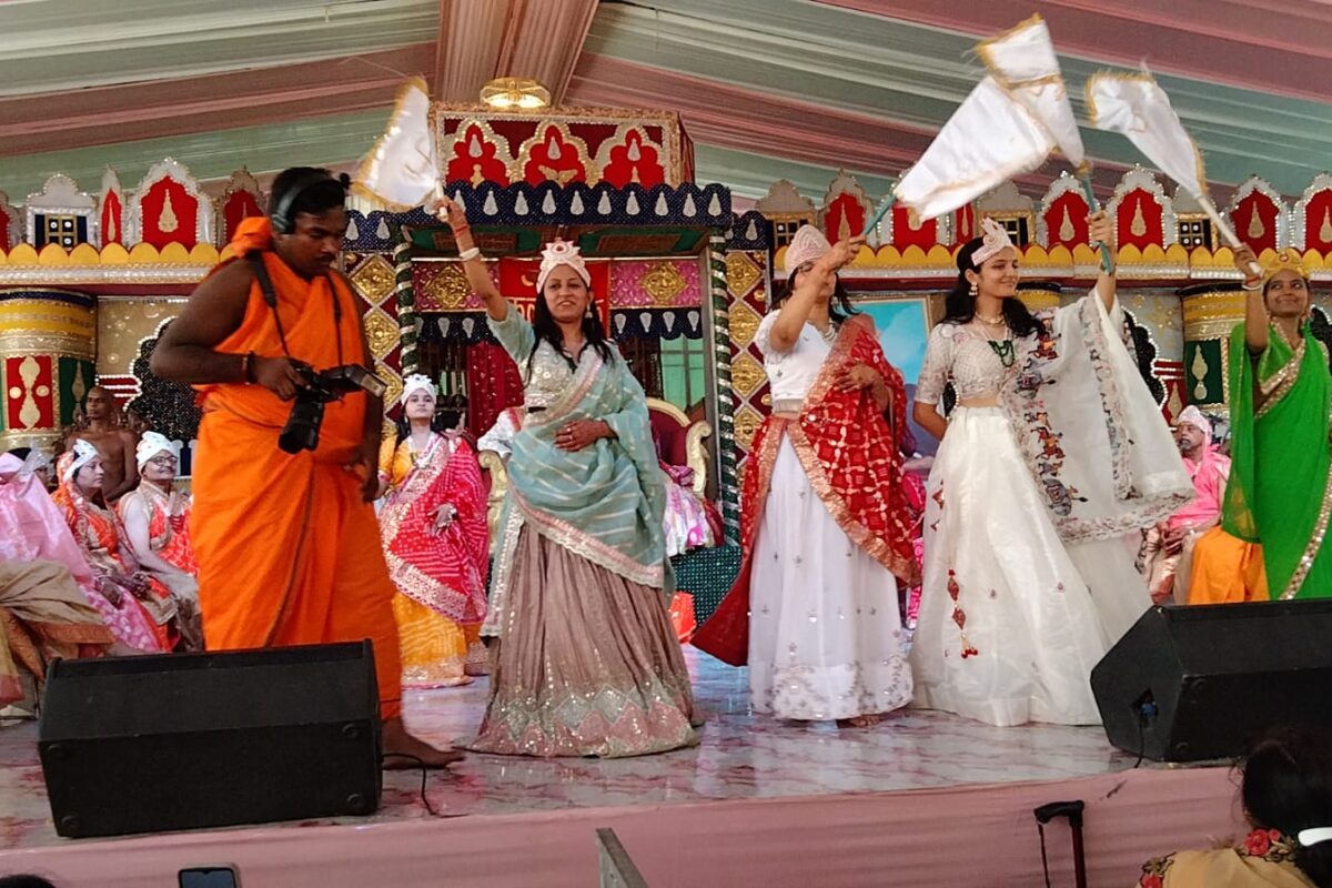 धूमधाम से मना भगवान नेमिनाथ का जन्म कल्याणक महोत्सव