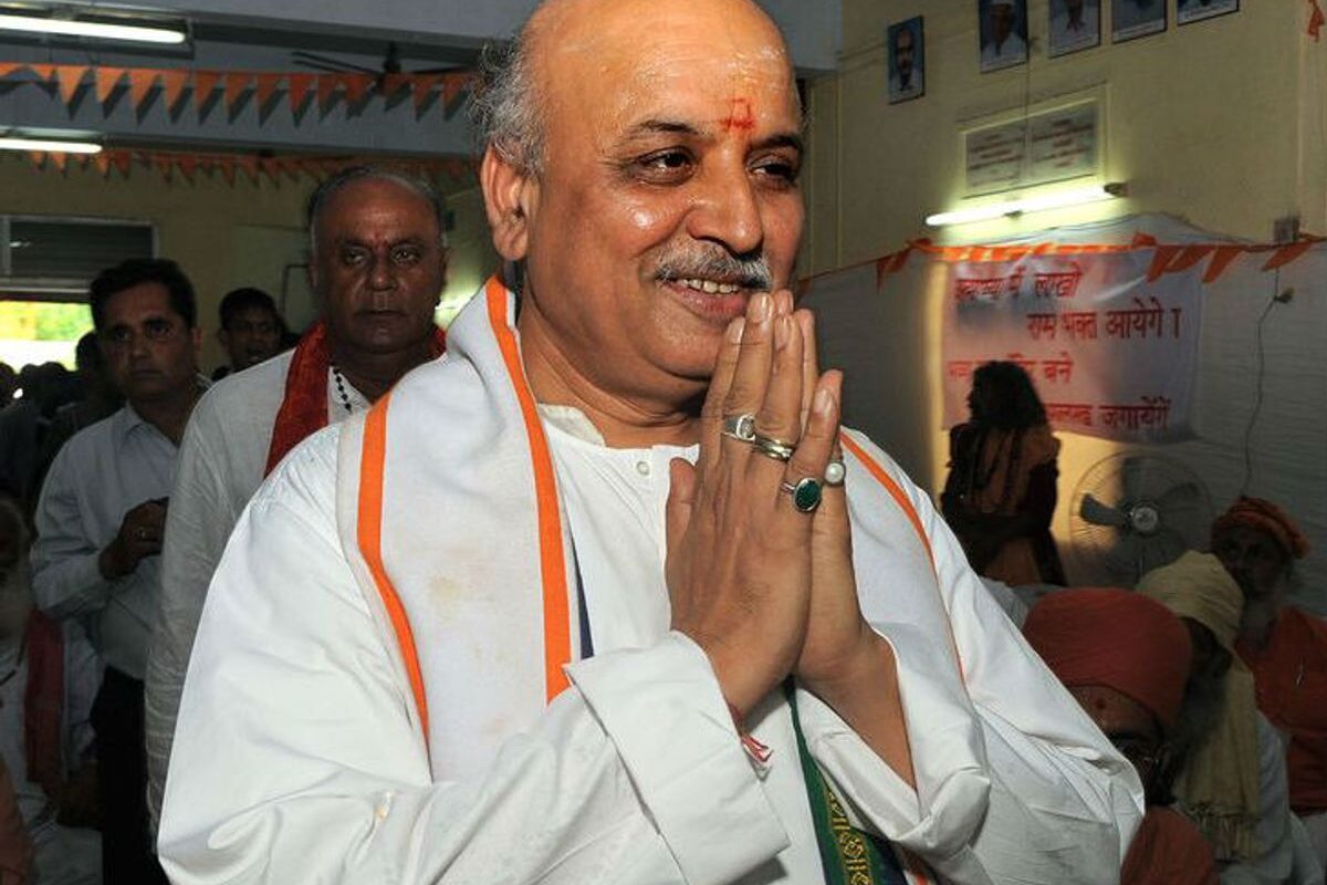 लव जिहाद व धर्मांतरण पर कड़े कानून की मांग, हिंदू समाज को सतर्क रहने का आह्वान : प्रवीण तोगड़िया