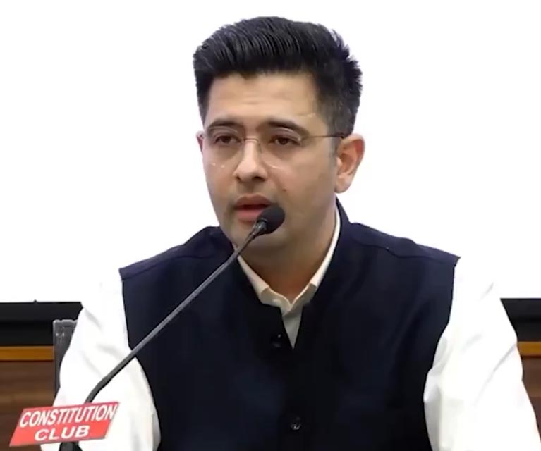 आप में फूट: राघव चड्ढा की अगुवाई में 6 सांसद भाजपा में शामिल