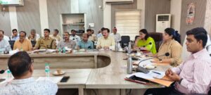 डीएम की अध्यक्षता में जिला सड़क सुरक्षा समिति&hellip;