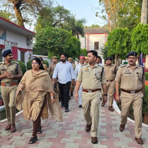 डीएम-एसपी ने जिला कारागार का किया निरीक्षण, व्यवस्थाओं…