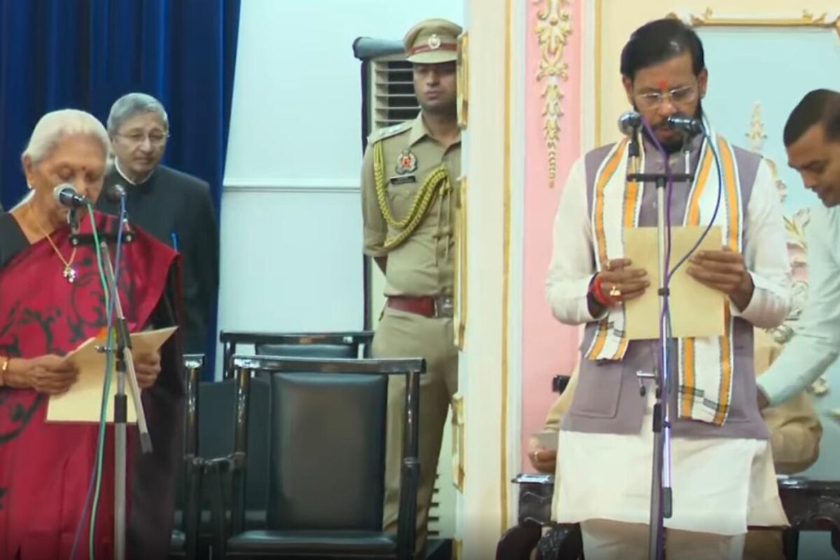 योगी सरकार के मंत्रिमंडल विस्तार में भूपेंद्र चौधरी और मनोज पांडेय बने कैबिनेट मंत्री