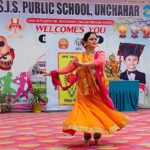 विद्यालय में ‘कथक’ नृत्य का मंचन