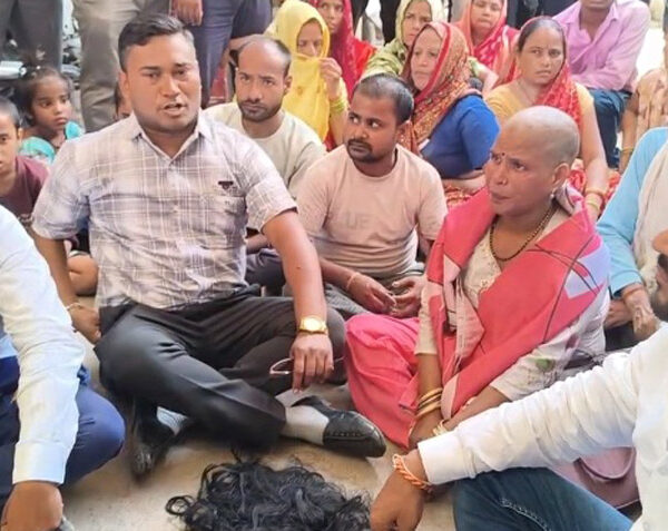 भाजपा पार्षद ने नगर निगम गेट पर कराया&hellip;