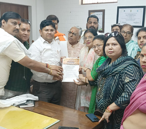 महिला व्यापार मंडल ने जनसमस्याओं को लेकर नगर&hellip;