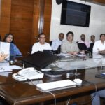 मेट्रो स्टेशनों के पास विकसित होगी पार्किंग और ई-साइकिल सुविधा