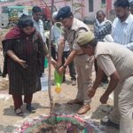 वृक्षारोपण कर पर्यावरण संरक्षण का लिया संकल्प