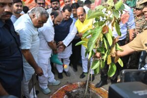 विश्व पर्यावरण दिवस : अभियान चलाकर 5.75 लाख&hellip;