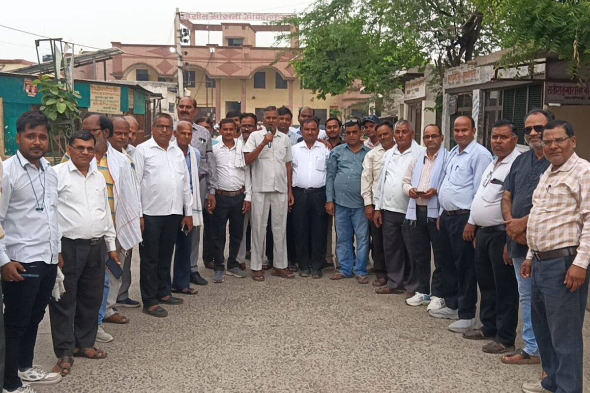 निबंधन विभाग के निजीकरण और ई-रजिस्ट्री के विरोध में अधिवक्ताओं का आंदोलन जारी, 21वें दिन&hellip;