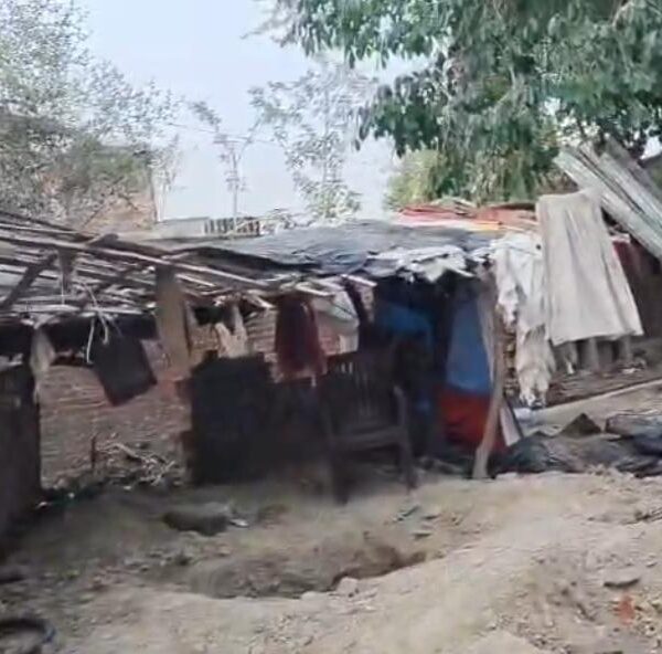 गरीब के मकान निर्माण पर राजस्व विभाग की…