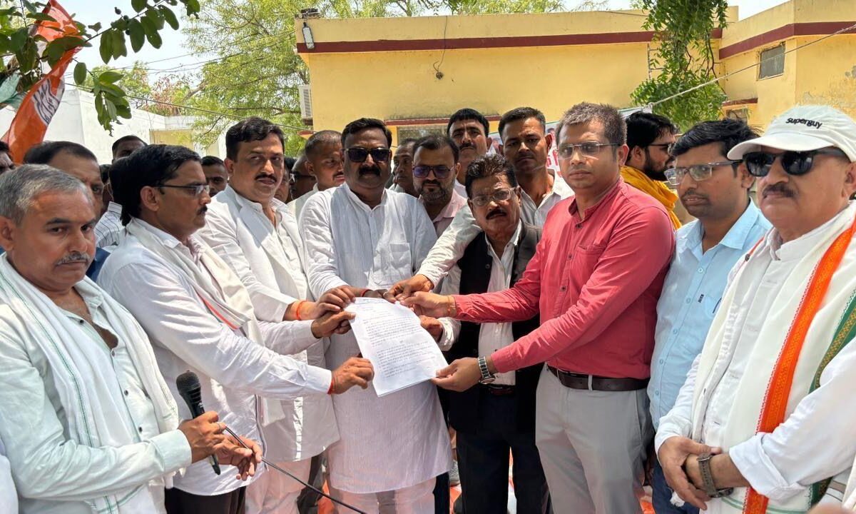 जनसमस्याओं को लेकर राज्यपाल के नाम सौंपा ज्ञापन
