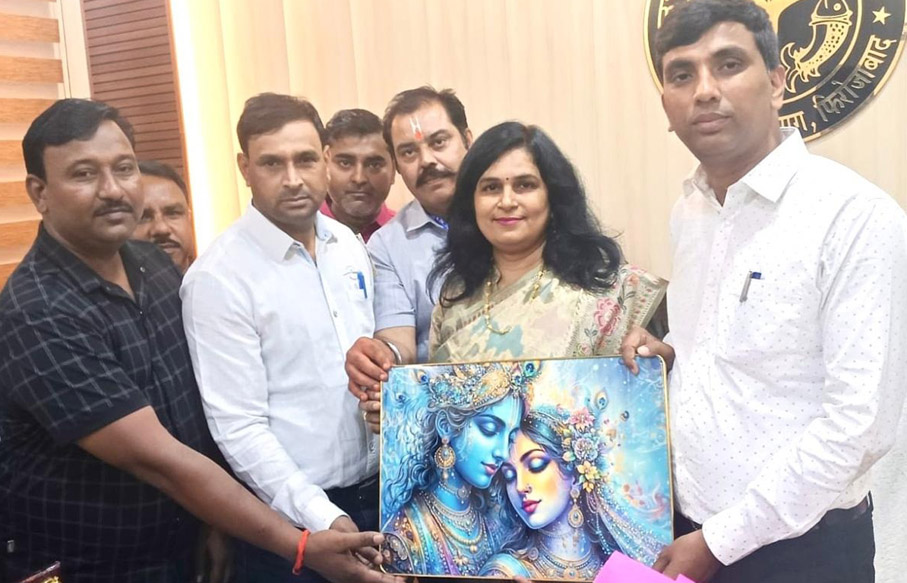 नवागत बीएसए का यूटा ने किया स्वागत, शिक्षकों की समस्याओं से कराया अवगत