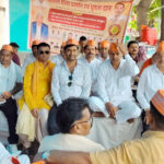 सैलई साती रोड बाजार समिति का नगर निगम के खिलाफ धरना, समस्याओं के समाधान की मांग