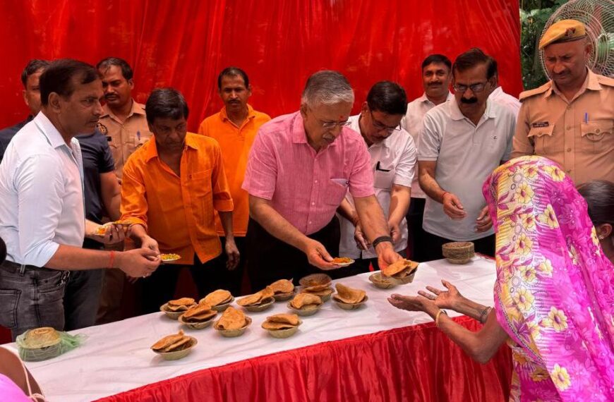 पंचम बड़े मंगल पर मुख्य सचिव आवास पर भंडारे का आयोजन