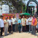 दिवंगत भाई की स्मृति में शनिदेव मंदिर परिसर में लगवाया वाटर कूलर