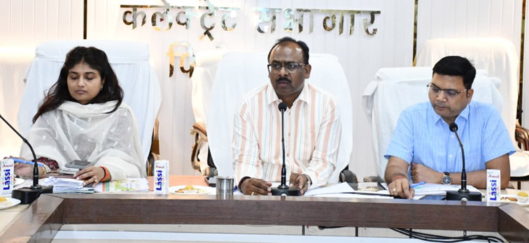 मंदिरों में प्लास्टिक पॉलीथिन में प्रसाद वितरण पर रोक लगाने के निर्देश