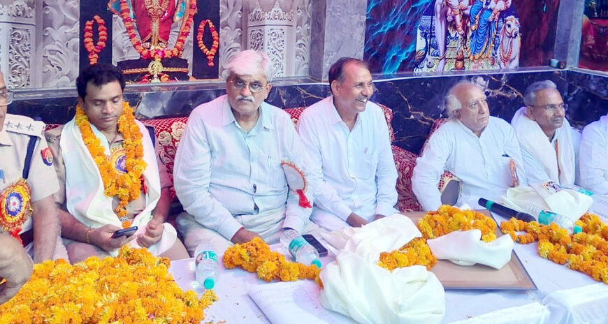 फिरोजाबाद उद्योग व्यापार मंडल ने किया व्यापारी सम्मान समारोह का आयोजन