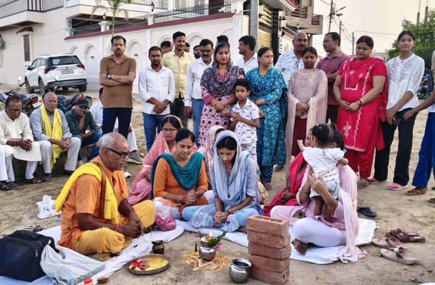67.55 लाख रुपये की लागत से बनने वाली इंटरलॉकिंग सड़क का विधायक ने किया शुभारंभ