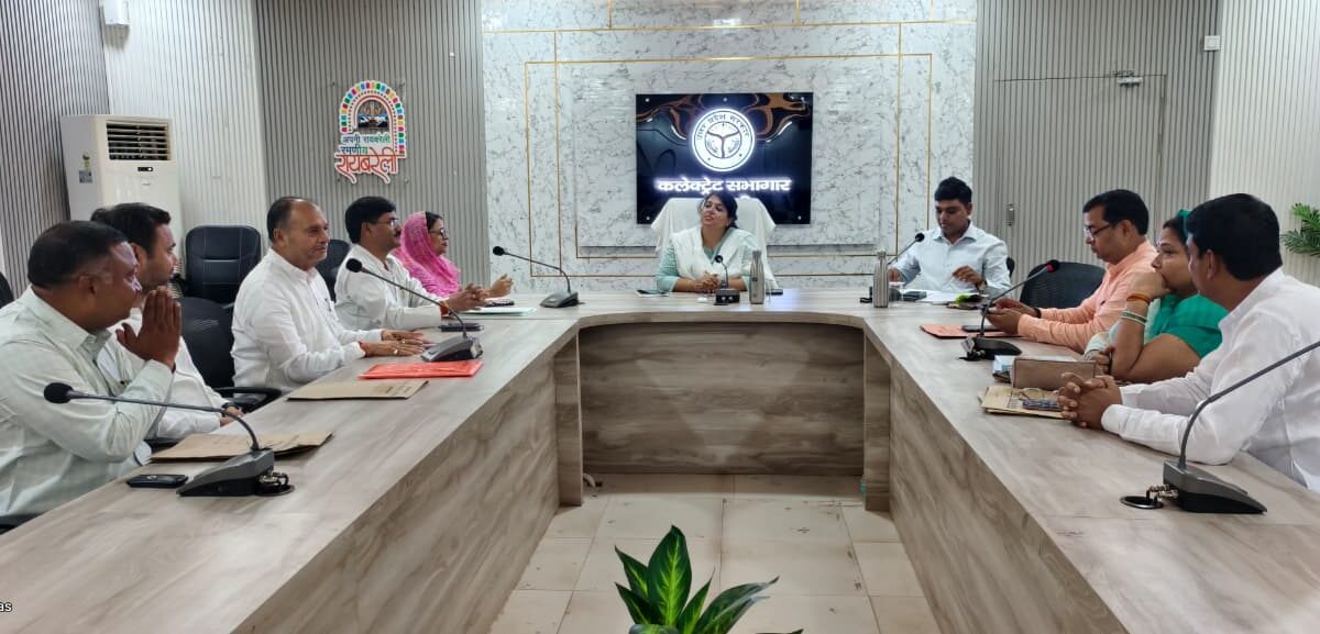 आधारभूत सुविधाओं के सुदृढ़ीकरण और विकास कार्यों में तेजी लाने के दिए निर्देश