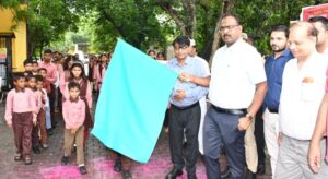 संचारी रोग नियंत्रण अभियान का जिलाधिकारी ने किया&hellip;