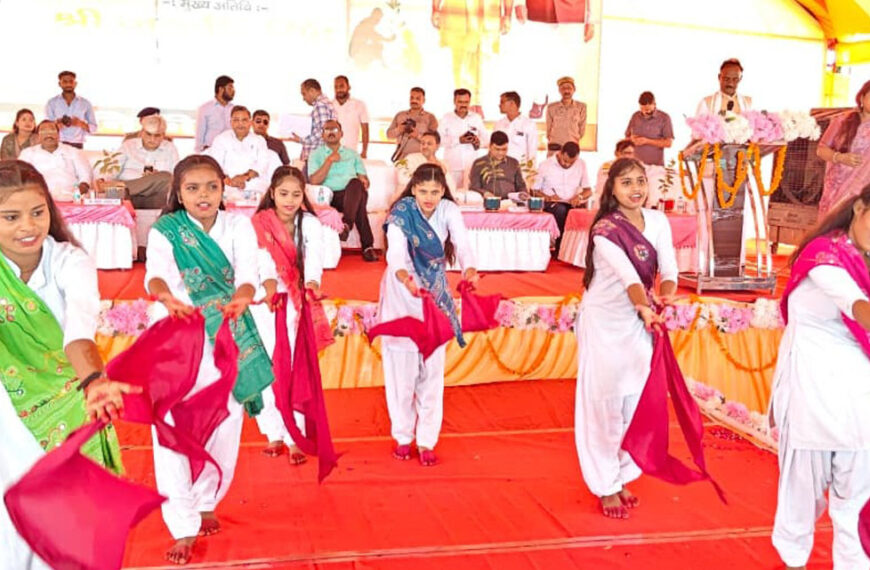 पर्यटन मंत्री ने जनप्रतिनिधियों संग पौधरोपण कर दिया पर्यावरण संरक्षण का संदेश