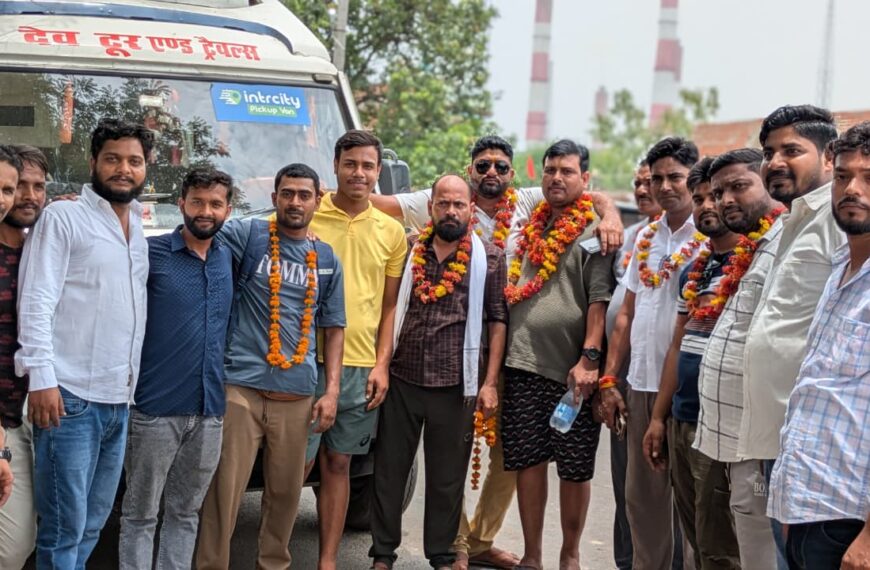 अमरनाथ यात्रा के लिए निरंजनपुर से रवाना हुआ शिवभक्तों का जत्था