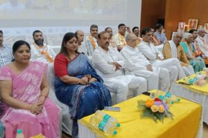 युवा एवं महिला व्यापारी सम्मेलन में पांच समाजसेवी&hellip;