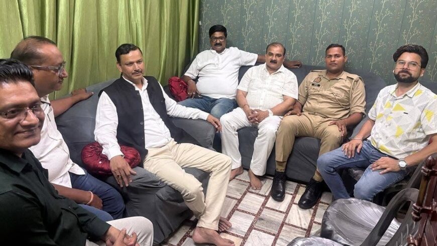 सपा के राष्ट्रीय सचिव समेत कई नेताओं को पुलिस ने किया हाउस अरेस्ट