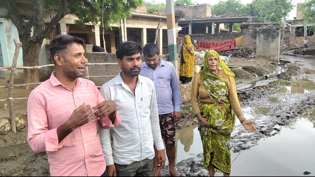 बैजामऊ के अरसुन बांगर में गंदगी का अंबार